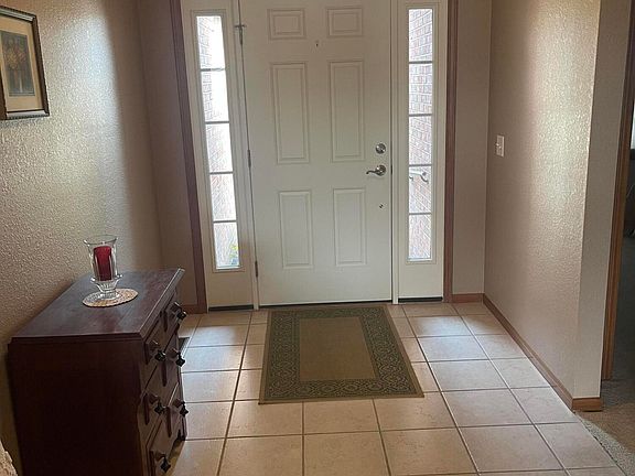 3rd image of 37 Crabtree Ct