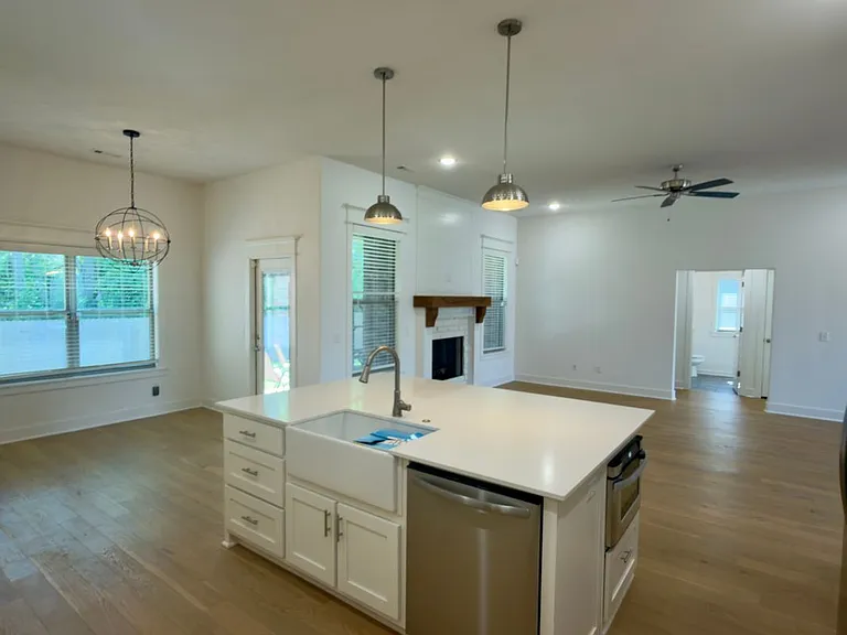 3009 E Coolridge St — Photo 5