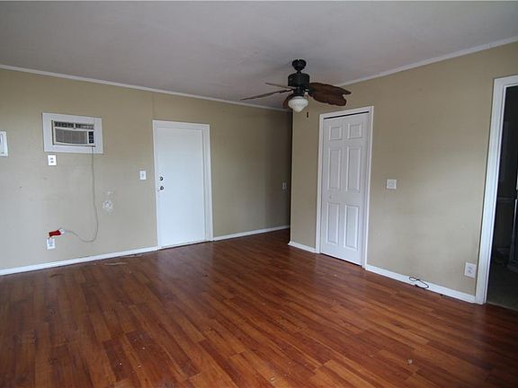 2nd image of 37248 New York Ave