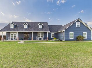 831 Mimosa Ln, Franklin, TX 77856