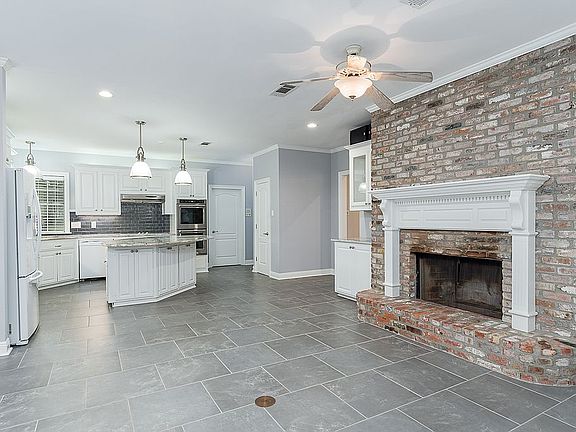 Kitchen/Keeping Room