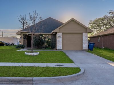 3922 Vineyard Dr, Dallas, TX, 75212