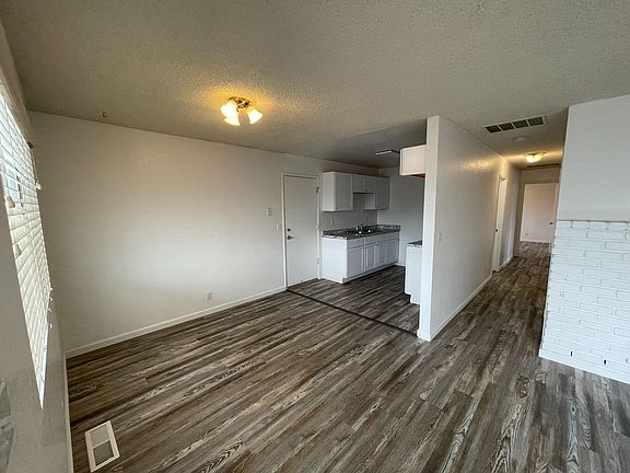 5th image of 710-045 Lake Ave