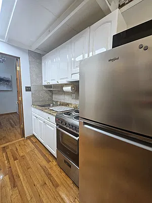 Kitchen, photo 1