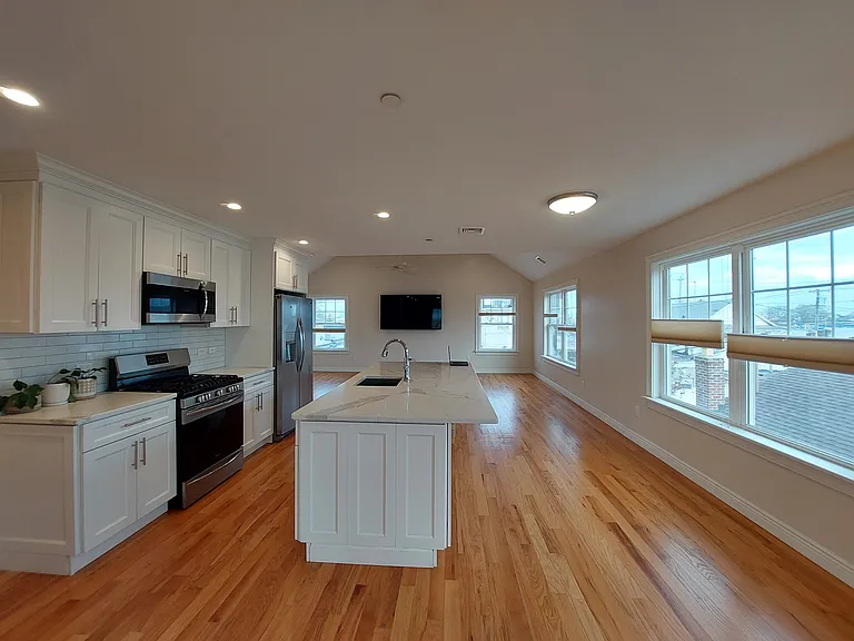 157 Quebec Rd #2 — Photo 9