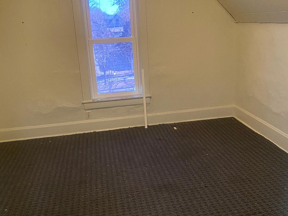 2nd image of 3645 N Clayton St