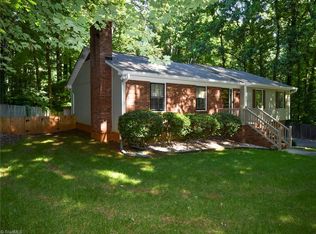 250 Creekwood Dr, Advance, NC 27006