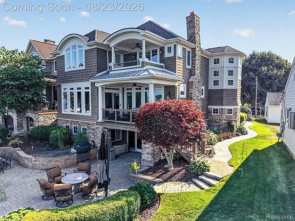 2nd image of 13193 Lake Shore Dr