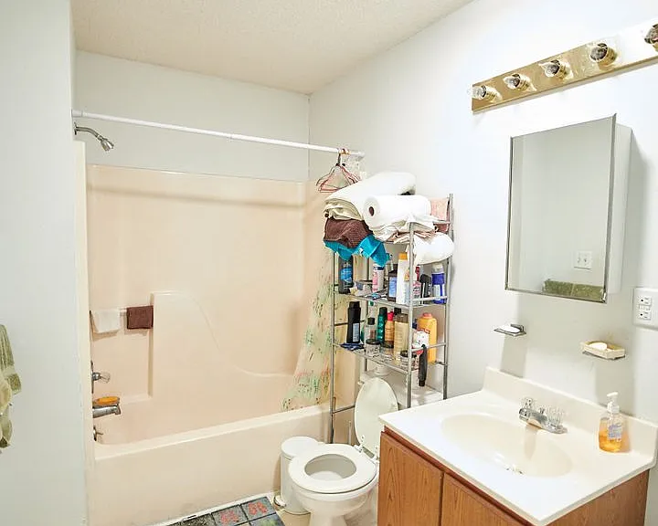Lord Duplin Apartments — Photo 11