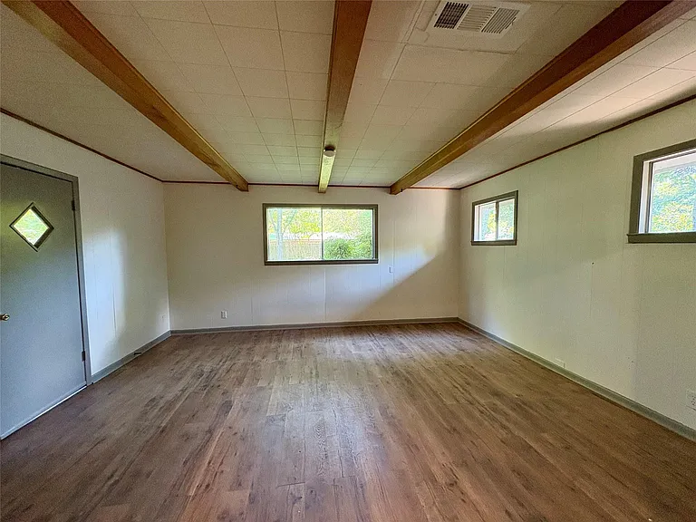 208 Pensacola Ave — Photo 13