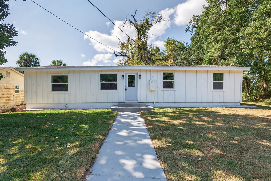 next background image