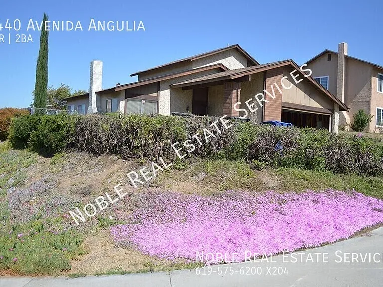 8440 Avenida Angulia — Photo 12