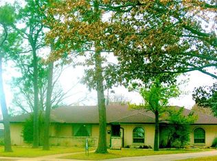 2917 Hillcrest Dr, Irving, TX 75062