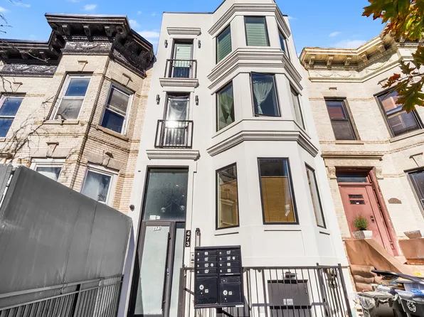 473 Bainbridge Street image 3 of 16