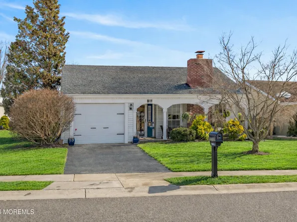 38 Mansfield Avenue, Manchester, NJ 08759