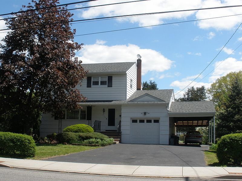 2nd image of 278 Newark Pompton Tpke