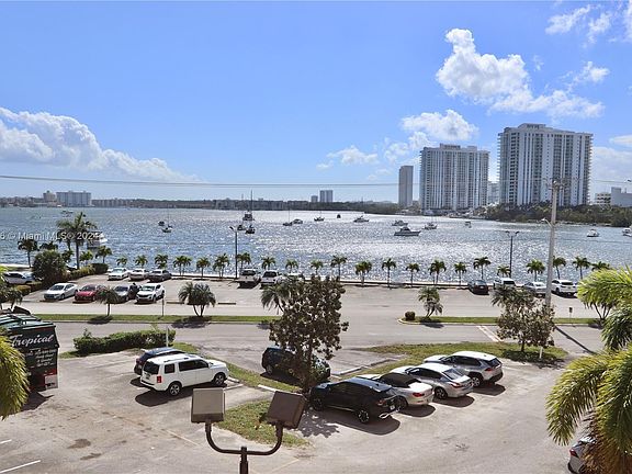 3rd image of 2905 Point East Dr APT L409