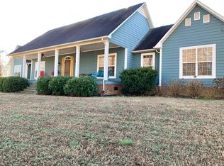 33 Waterloo Rd, Lawrenceburg, TN 38464