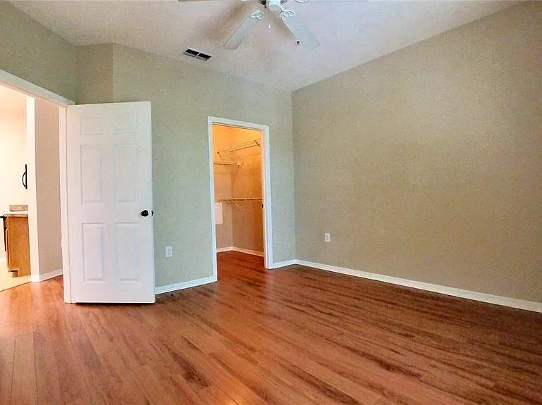 10017 Courtney Palms Blvd #304 — Photo 5