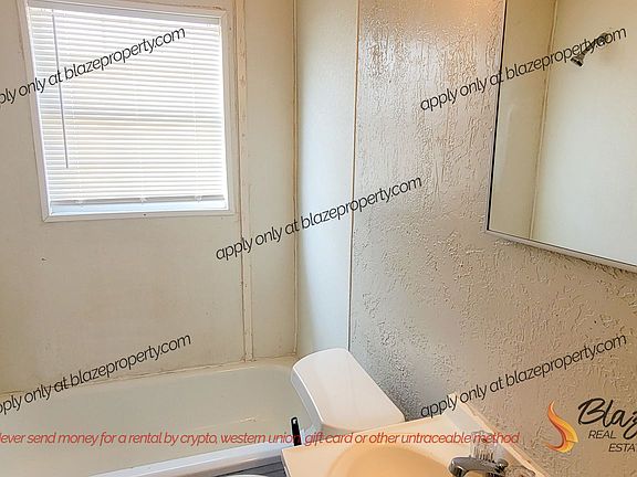 5th image of 1006 N Lake St #1006