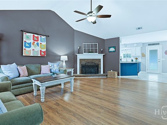 4th image of 1919 Courthouse Road