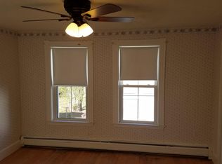 15 Haseltine St APT 4, Bradford, MA 01835