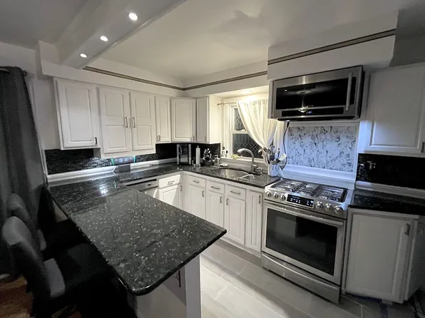 105 N 13th St, Kenilworth, NJ 07033