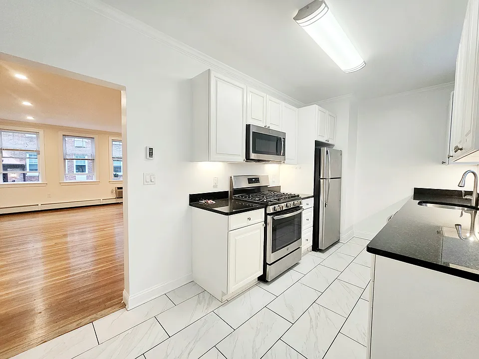 39 Auburn St #3