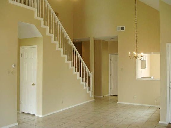 3rd image of 12118 Netherwood Ln