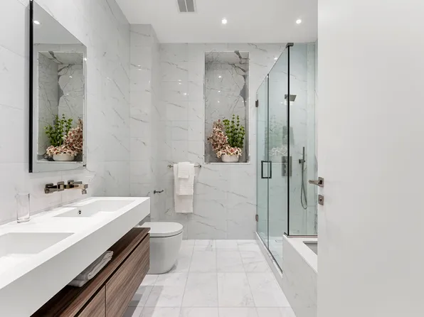 305 East 61st Street 503 image 4 of 4