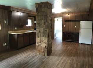 9254 Main St, Eland, WI 54427