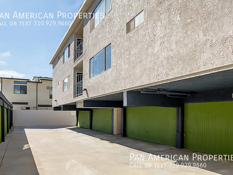 2704 Vanderbilt Ln #13 — Photo 20