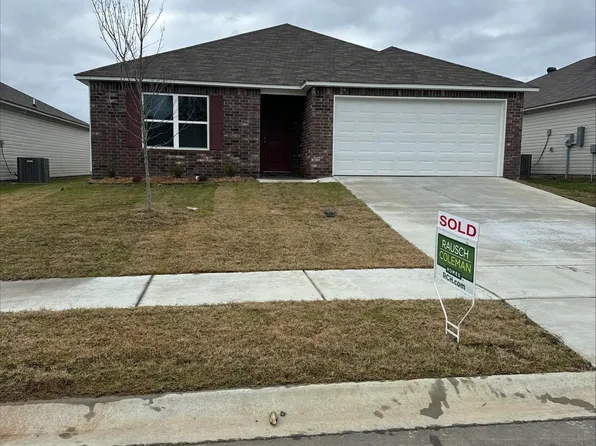 1285 Agogo Ln, Conway, AR 72034