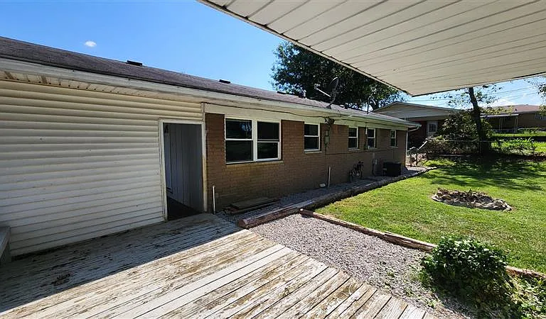505 Kent Dr — Photo 12