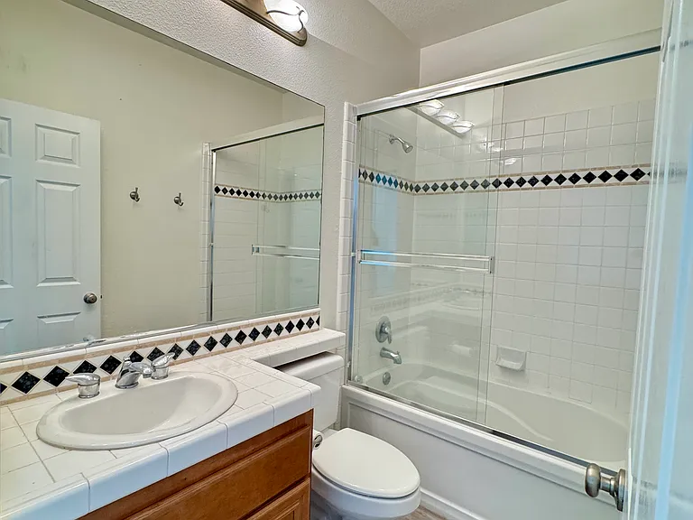 1331 Bayside Cir — Photo 22