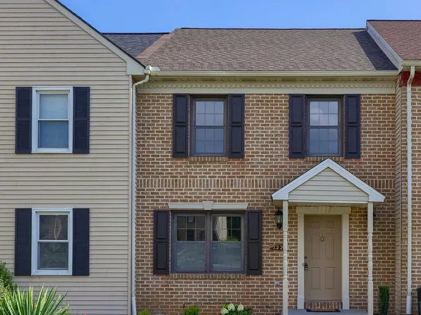 2223 Olde Meadow Ct, East Petersburg, PA 17520