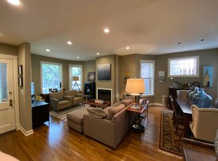 5021 N Hermitage Ave APT 1, Chicago, IL 60640