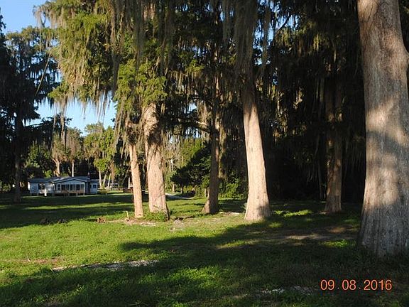 2nd image of 1715 County Road 433