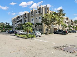 Village Of Kings Creek, Miami, FL 33143