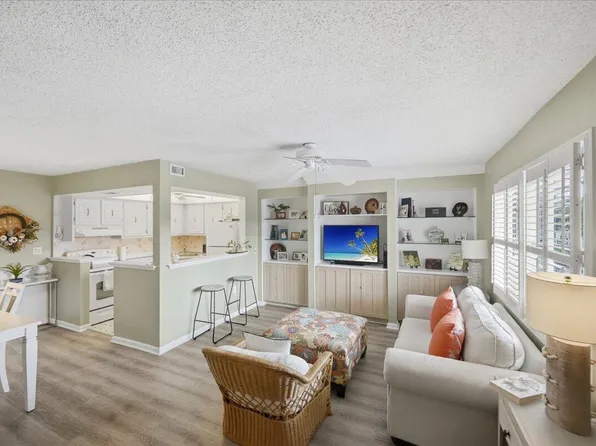 2600 S Kanner Highway #N9, Stuart, FL 34994