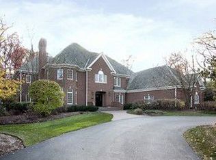 775 Summit Dr, Deerfield, IL