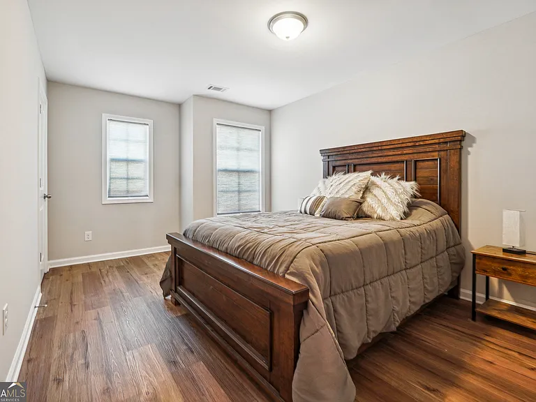1616 Lansing Bluff Walk — Photo 21