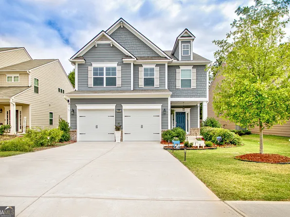 1055 Shadow Glen Dr, Fairburn, GA 30213