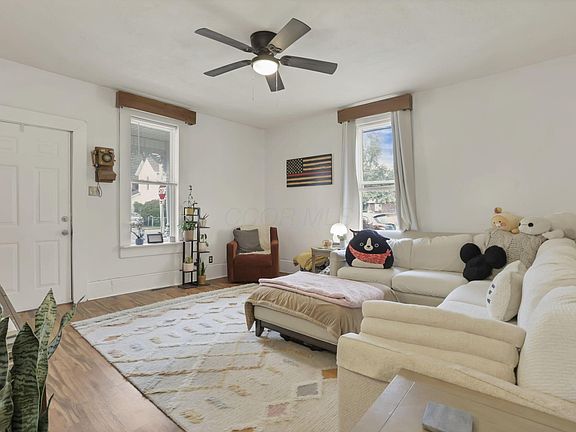 5th image of 304 E Columbus St
