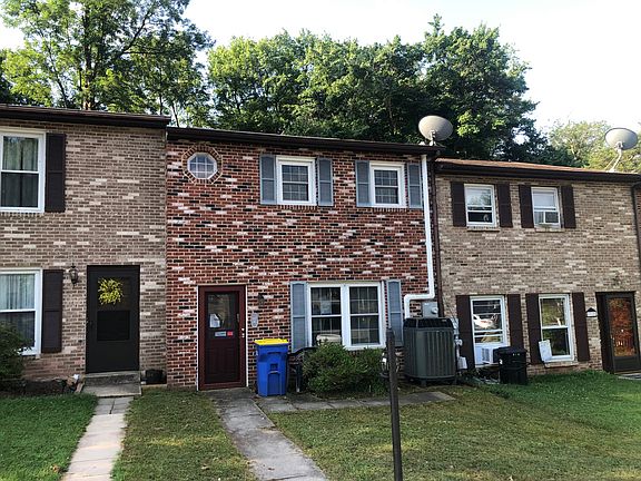 2nd image of 308 Juniper Dr