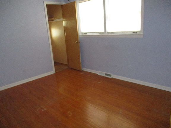 4th image of 3708 S Austin Blvd