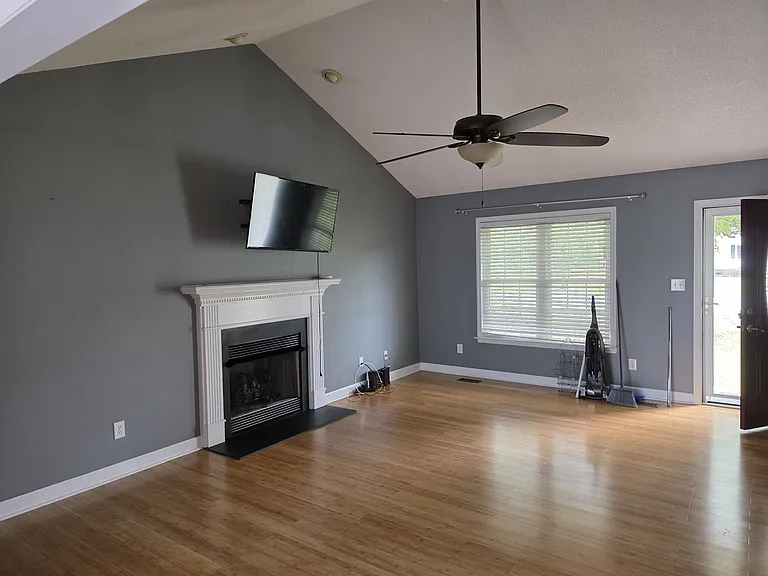 303 Kuwicki Rd — Photo 11