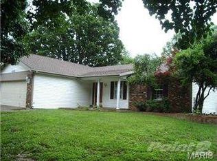 1896 Harbor Mill Dr, Fenton, MO