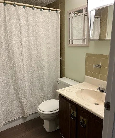 West bathroom 23_09202023