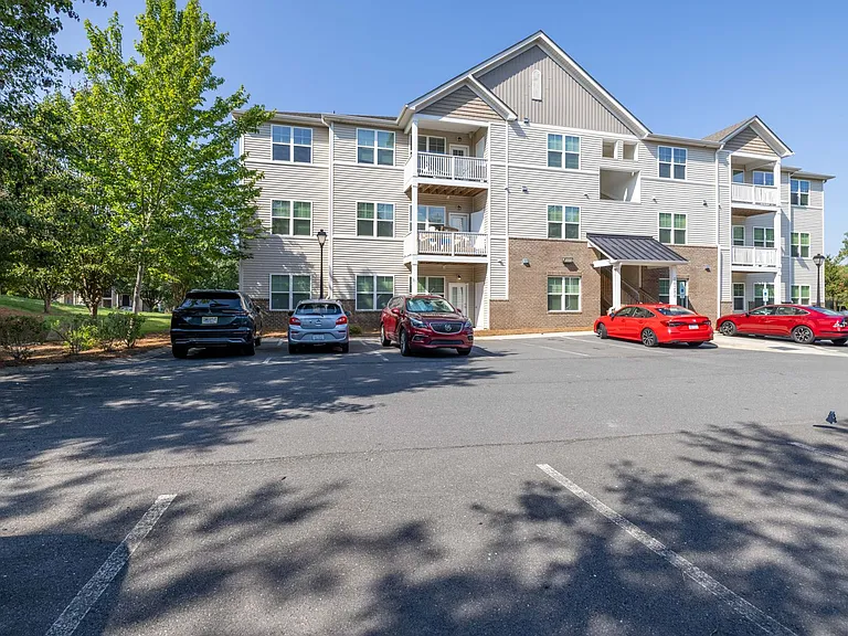 Raintree Townhomes 5 Units — Photo 21